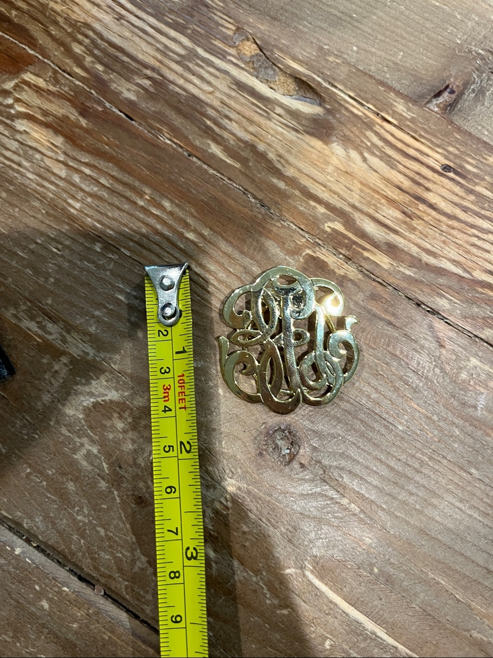 Vintage Scarf Clip Gold Monogram Scarf Clip - Picture 8 of 9